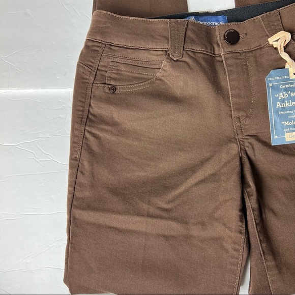 Democracy “Ab Solutions” Brown Ankle Length Pant Size 8P - Picture 4 of 14